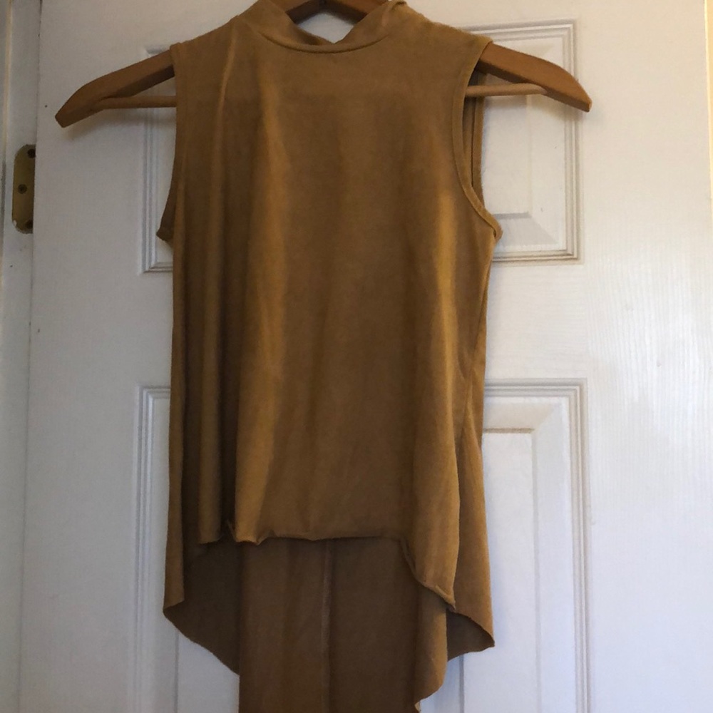 Brown sleeveless top